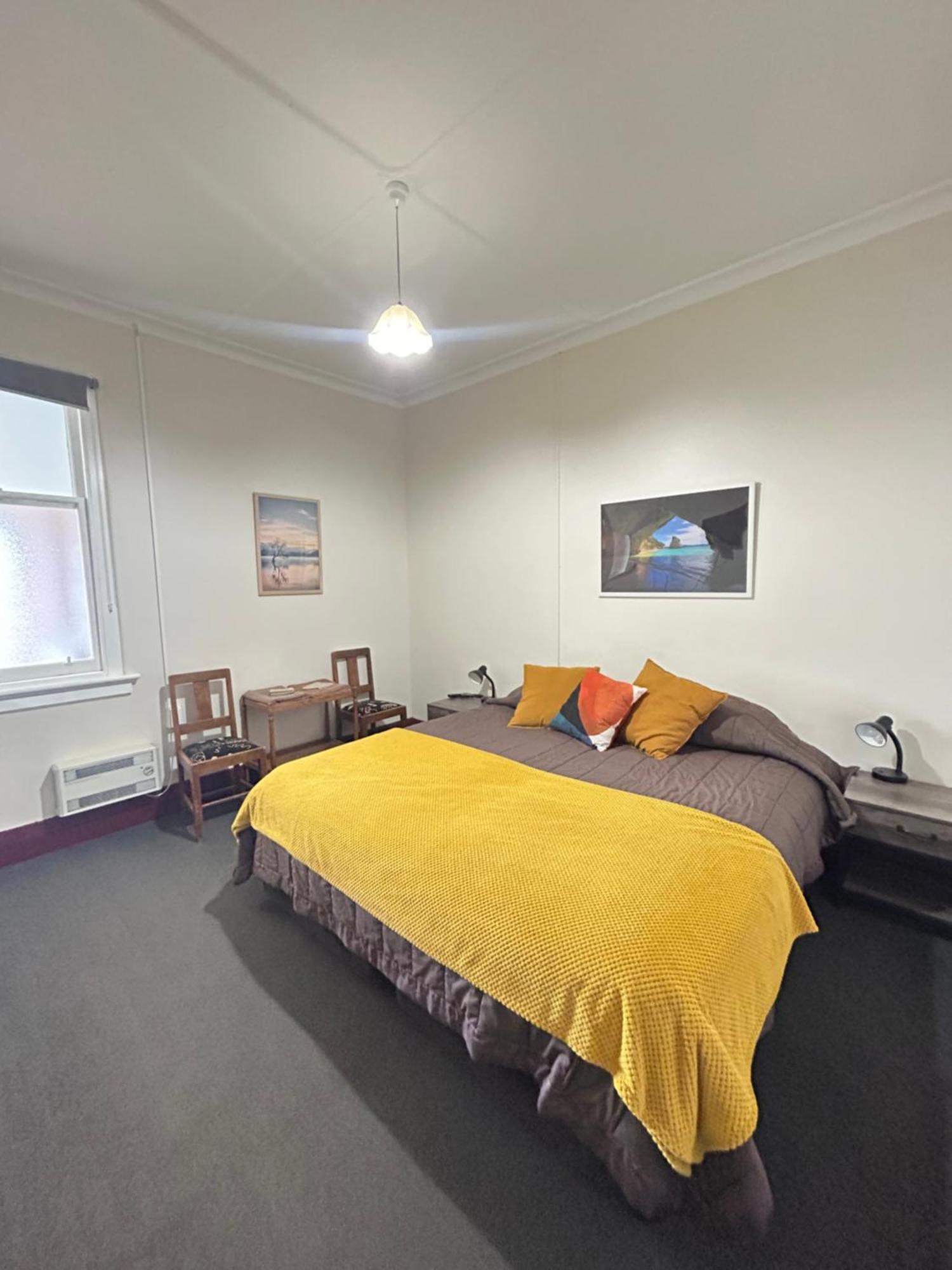 Beaumont Hotel And Holiday Park Lawrence Extérieur photo
