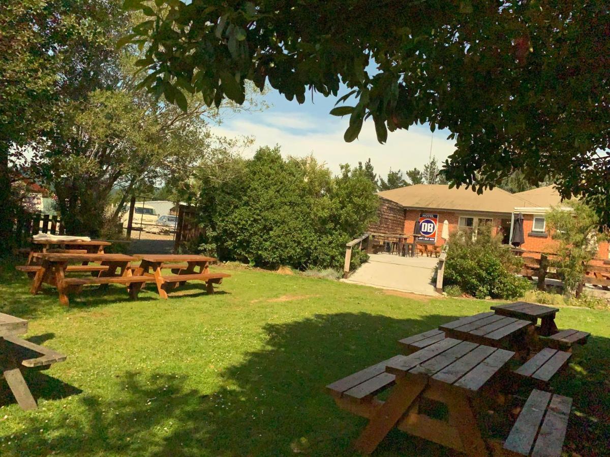 Beaumont Hotel And Holiday Park Lawrence Extérieur photo